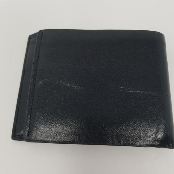 Perry Ellis Black Leather Men's Wallet - Picture 6 of 8